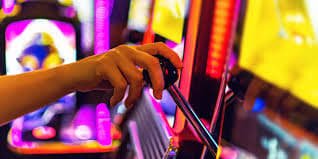 Kilat 333 slot online terbaik koleksi game jackpot progresif Indonesia